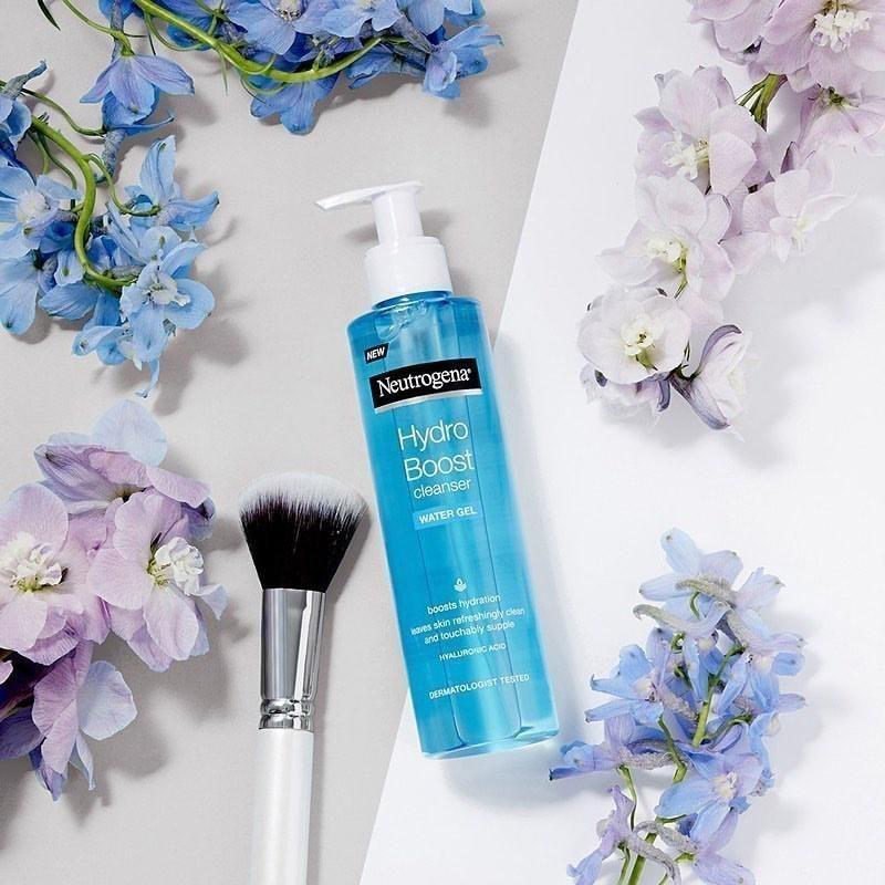 ژل شستشو صورت حاوی آبرسان 200میل (هیدروبوست) _ نیتروژینا .jpeg ژل شستشو صورت حاوی آبرسان 200میل (هیدروبوست) _ نیتروژینا