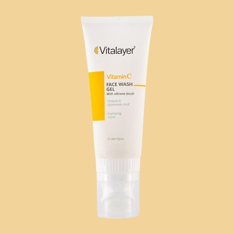 ژل شستشو صورت براش دار 200میل (ویتامین سی ) پوست حساس _ ویتالیر.jpg ژل شستشو صورت براش دار 200میل (ویتامین سی ) پوست حساس _ ویتالیر